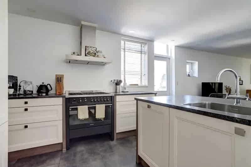 Stadswoning Zierikzee Moderne Afwerking 2 Slaapkamers Zonnige Tuin