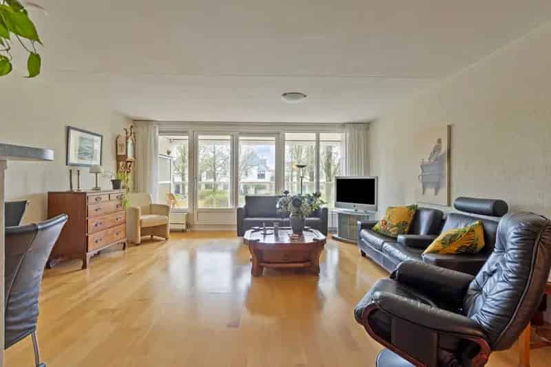 Ruim appartement te koop Hoofddorp 105m2 balkon 6 zonnepanelen