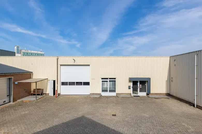 750 m2 bedrijfsruimte te huur in Sittard