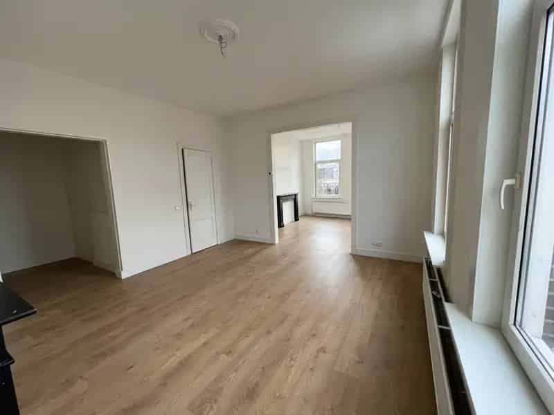 Ruime 4 Kamer Bovenwoning Kralingen  Ideaal voor Woningdelers