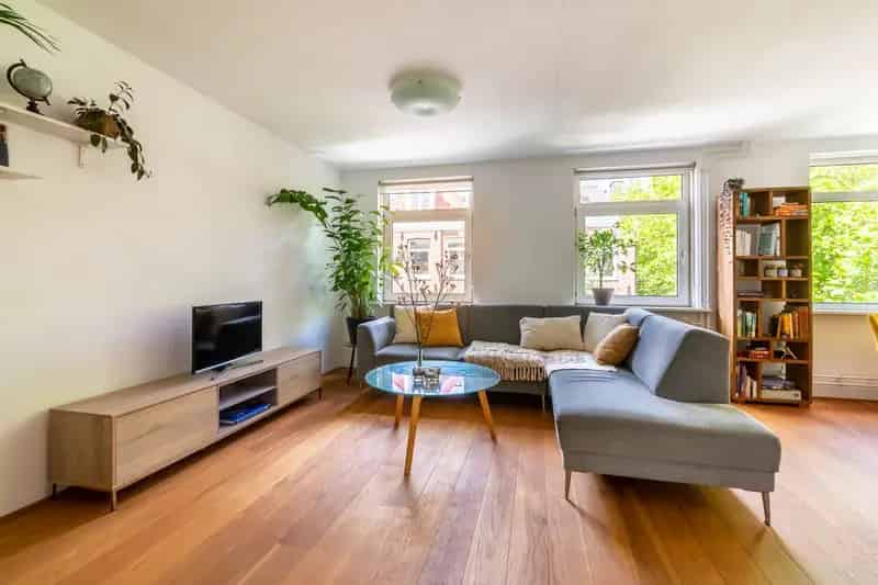 Amsterdam appartement te koop: Ruim hoekappartement met dakterras nabij Jordaan