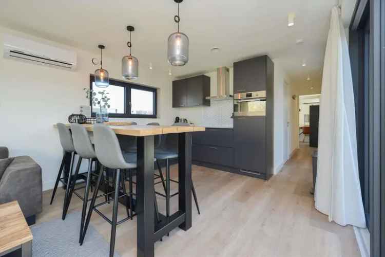 Modern Chalet Aan Zee Strand Nabij Padelcentrum