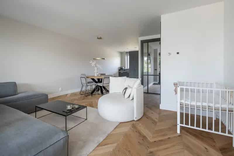 Huis te koop Barneveld: Instapklare Middenwoning met Tuinkamer