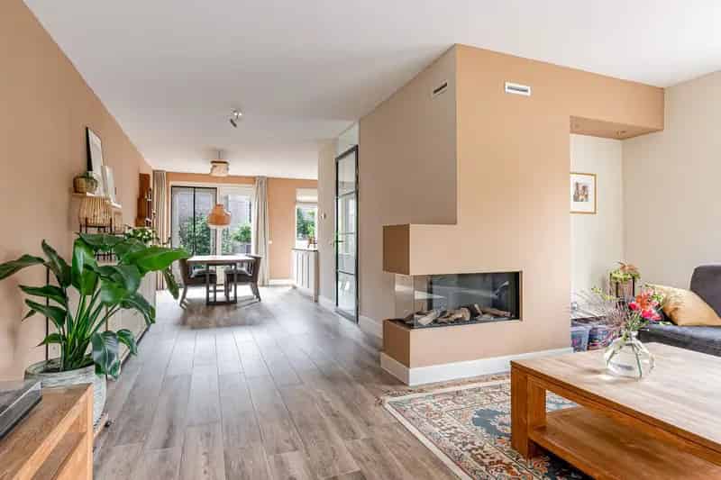 Ruime Hoekwoning te Koop in Odijk