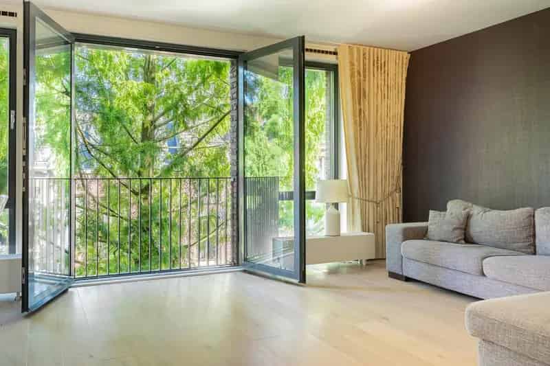 Amsterdam Oosterparkbuurt: Modern 3-kamerappartement 80m2