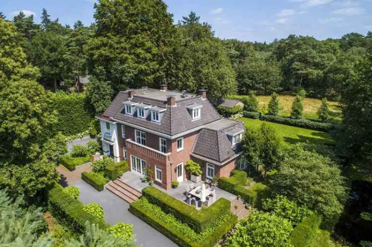 Luxe Landhuis te Soest met 6 slaapkamers en grote tuin