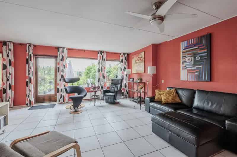Ruime Hoekwoning Schothorst 4 slaapkamers Moderne Badkamer Tuin Oprit
