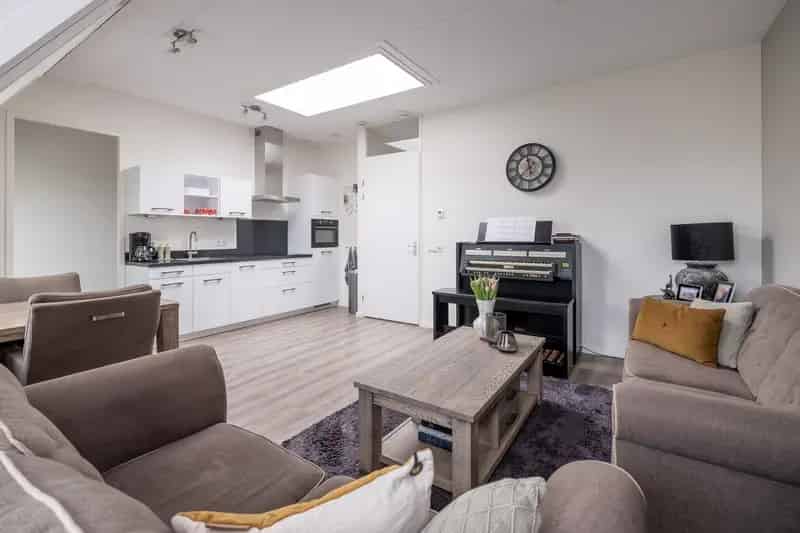 3 Kamer Appartement Barneveld  Vloerverwarming Eigen Parkeerplaats