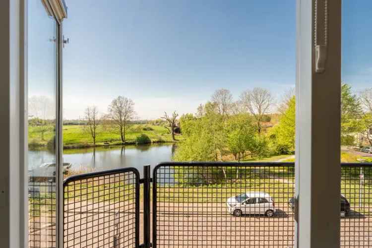 Ruim 3 Kamer Appartement Muiderberg Nabij IJmeer
