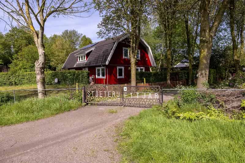 Zweds Landhuis Noord Sleen 229m² 31 Ha Paardenliefhebbers