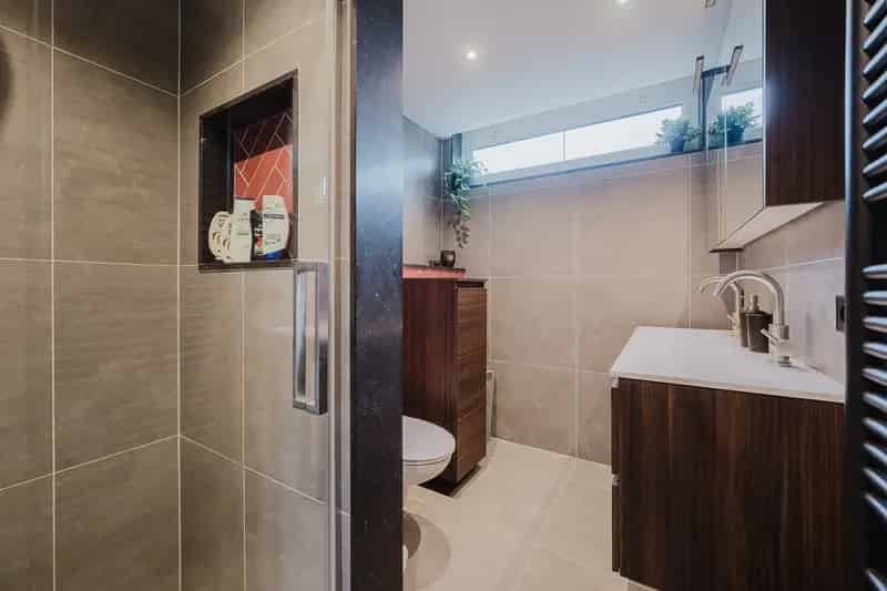 Ruime Tussenwoning Waterland 4 Slaapkamers Nieuwe Keuken Badkamer