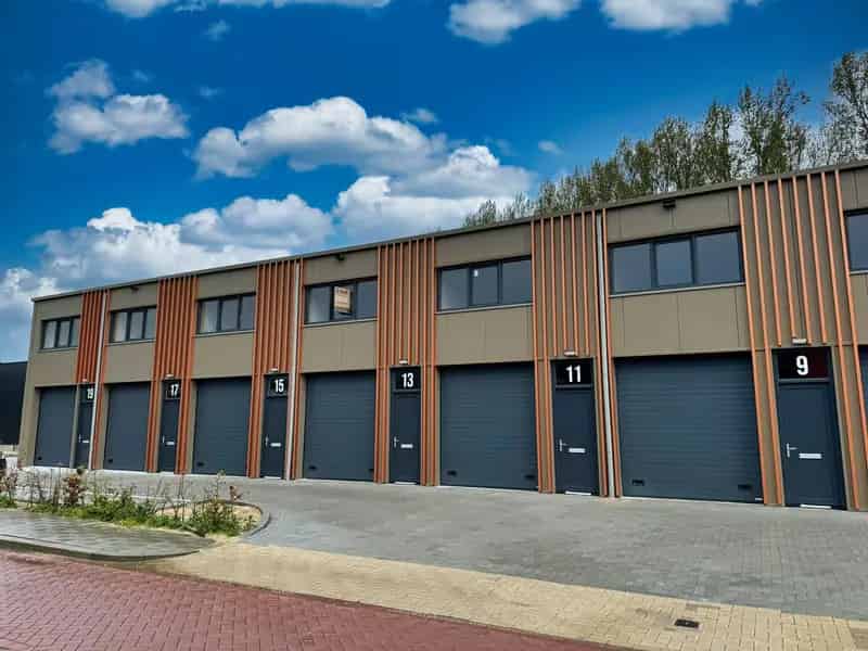 Bedrijfshal Alphen aan den Rijn te Huur of Koop 86m²