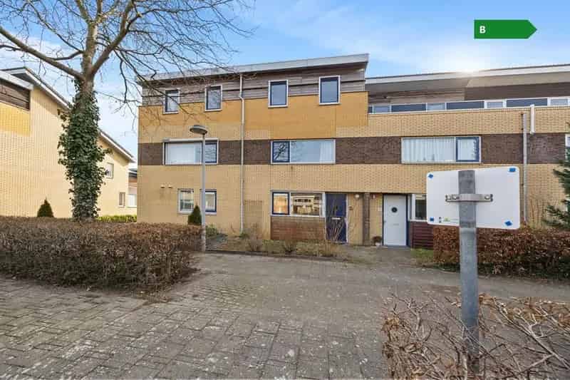 Ruime Tussenwoning 5 Slaapkamers Diepe Tuin