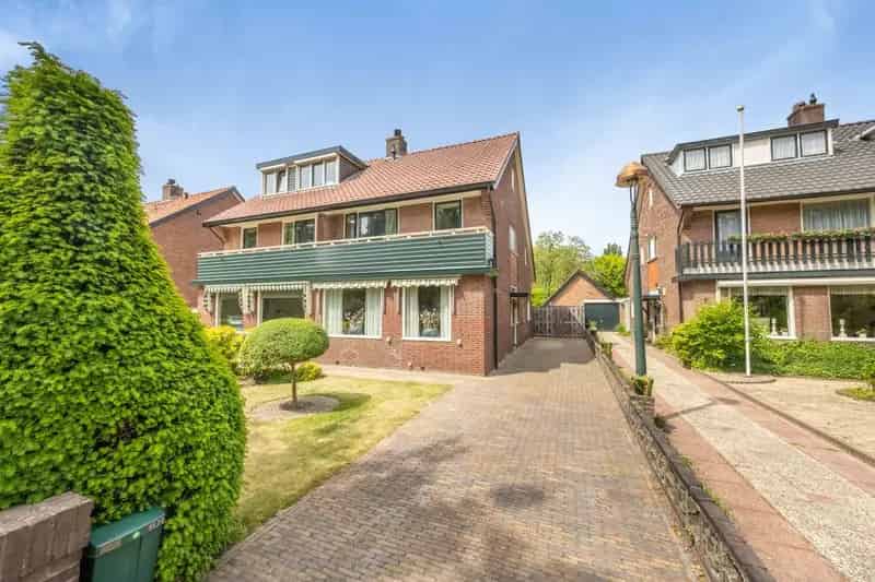 Jaren 30 Tweekapper Bilthoven Nabij Utrecht  Energielabel C