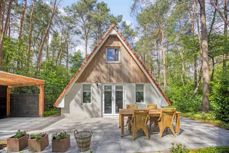 Bosrijke Recreatiewoning  Ommen  735m2  3 Slaapkamers