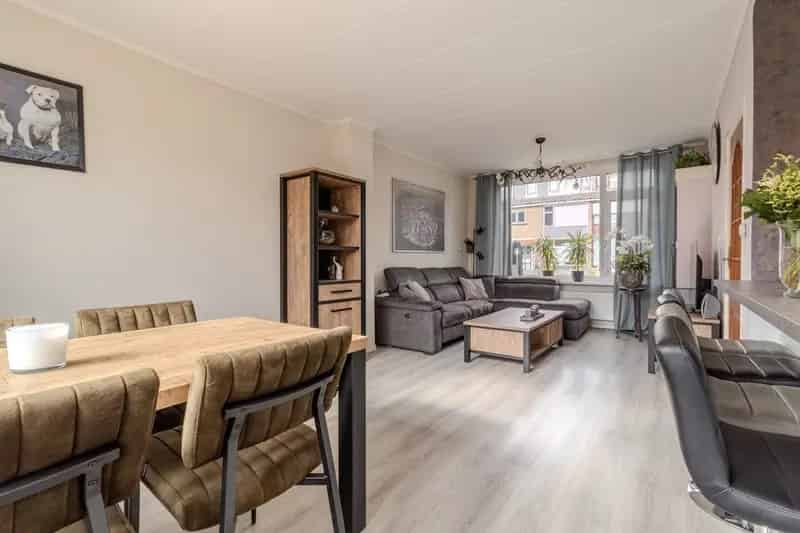 Tussenwoning Assendelft Energielabel A 3 slaapkamers Moderne Keuken