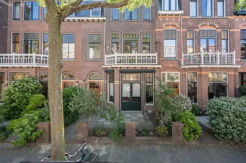 Herenhuis te koop Statenkwartier 8 9 kamers 203m²