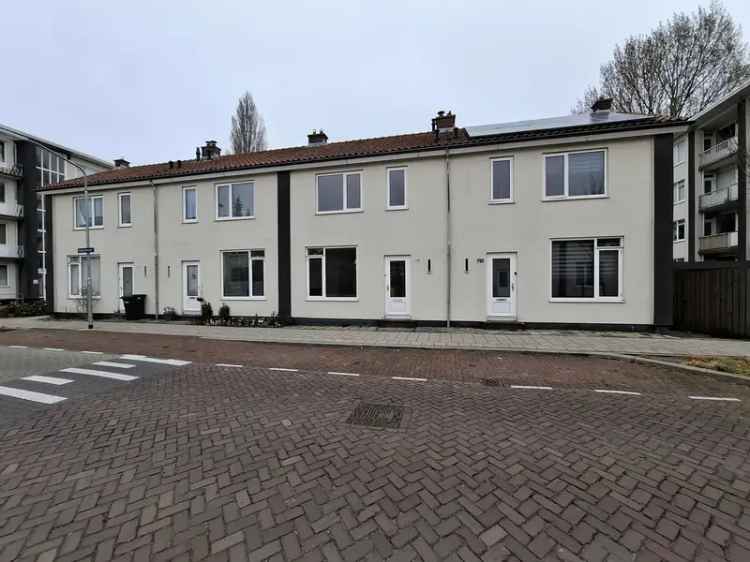 Tussenwoning Dordrecht 3 slaapkamers tuin berging starters