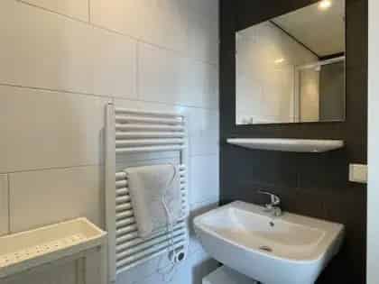 1 Kamer Studio 37m² Houten Per 1 Mei 2025