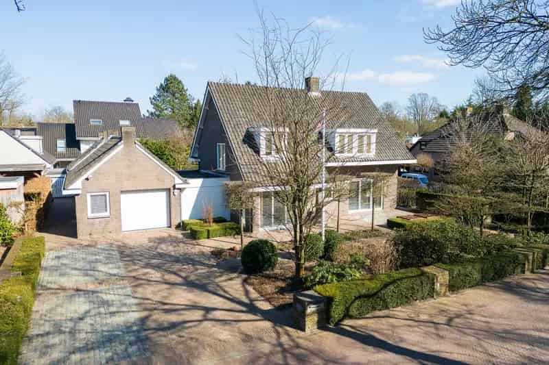 Familievilla Vught 3 slaapkamers 2 badkamers Grote tuin