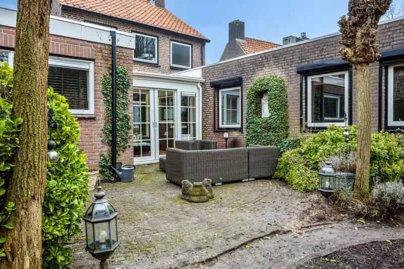 3 Slaapkamers 2 Badkamers Serre Ruime Garage Moerdijk