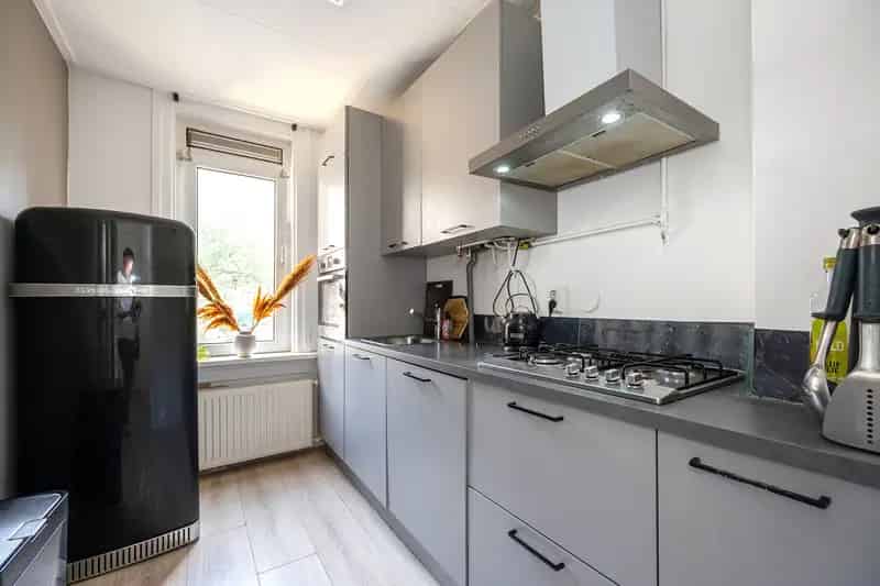 3 Kamer Appartement Pijp Amsterdam Ruime Berging