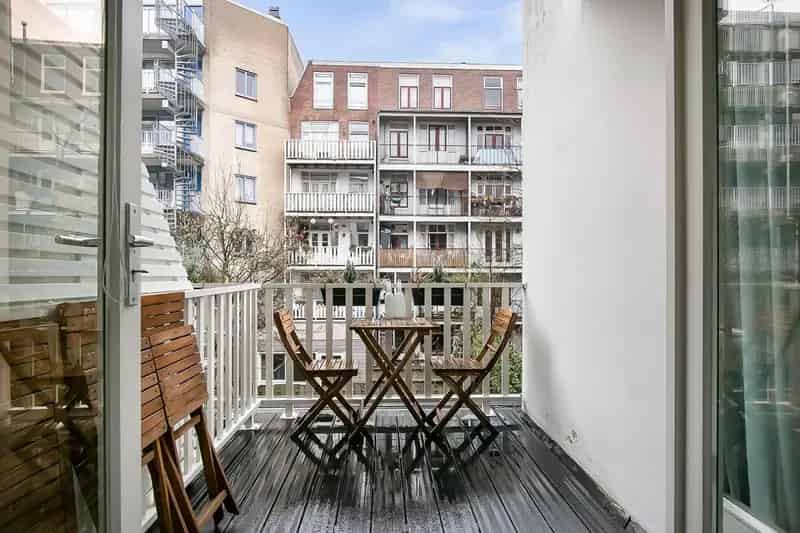 Studio Oud West Amsterdam Balkon Eigen Grond Gerenoveerd