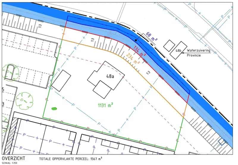 Jaren 50 woning Strijen: Grote tuin aan het water