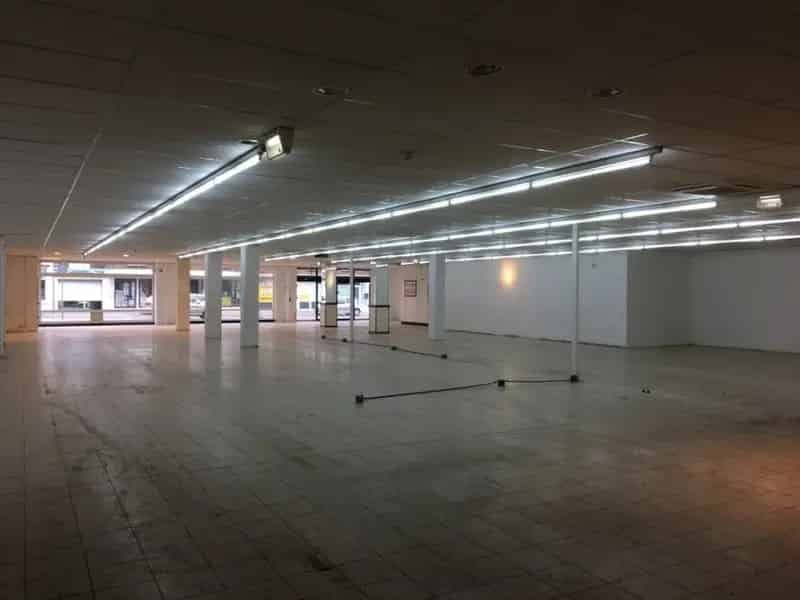 700m² Winkelruimte Geleen - Medisch Centrum Fietsenzaak Studio's