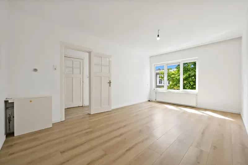 Huis Te Koop , 24, Nunspeetlaan, Den Haag, Zuid-Holland