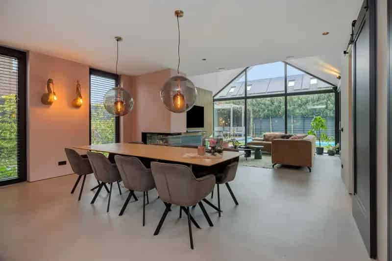 Luxe Villa met Zwembad - 5 Slaapkamers - Energielabel A+++