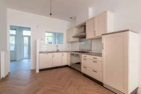 Appartement Oud West 61m2 Licht Ruim