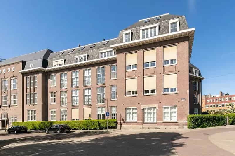 Appartement Amsterdam Zuid 96m2 2 slaapkamers 2 badkamers terras
