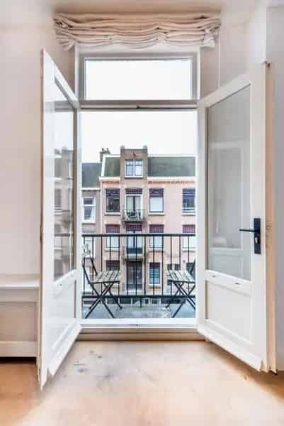 Gerenoveerde Bovenwoning Oud West 117m2 2 slaapkamers Dakterras