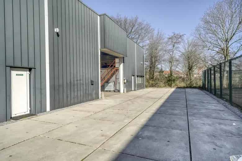 730 m2 Bedrijfsruimte te Huur Zoeterwoude