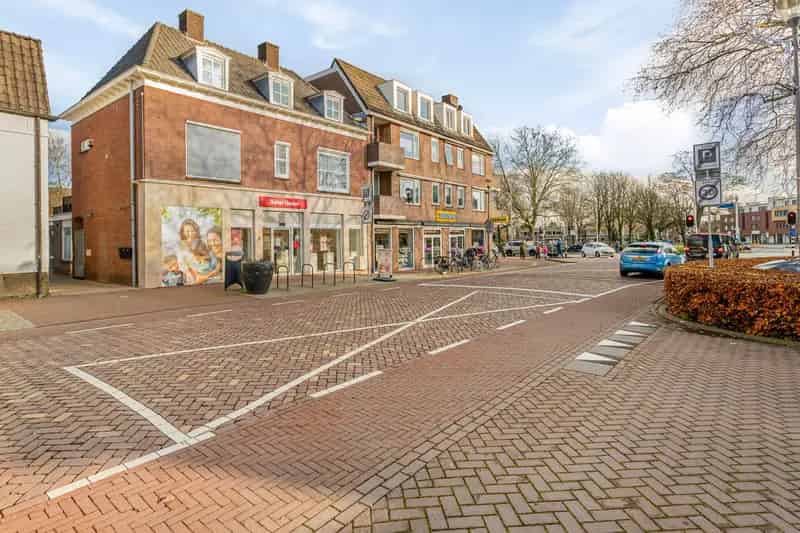 Kantoorruimte te huur Elst 82m2 met parkeerplaats en kelder