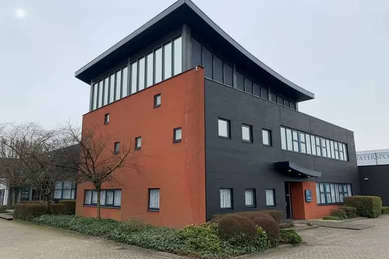 440 m2 Bedrijfsruimte te Huur Zaandam - Modern en Multifunctioneel