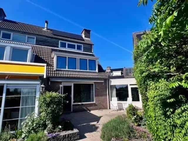 Ruime 2-onder-1-kapwoning Heemstede: Multifunctioneel en Uitzicht Ringvaart