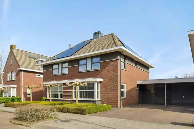 Moderne Tweekapper Heesch 3 slaapkamers Luxe badkamer