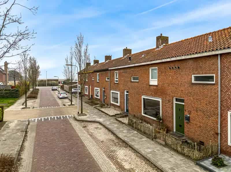Tussenwoning Espel 2 slaapkamers Moderne Keuken Diepe Tuin Zonnepanelen