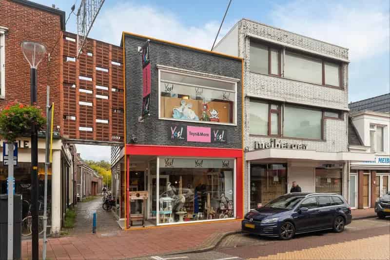 Winkelruimte met Appartement te Koop Almelo