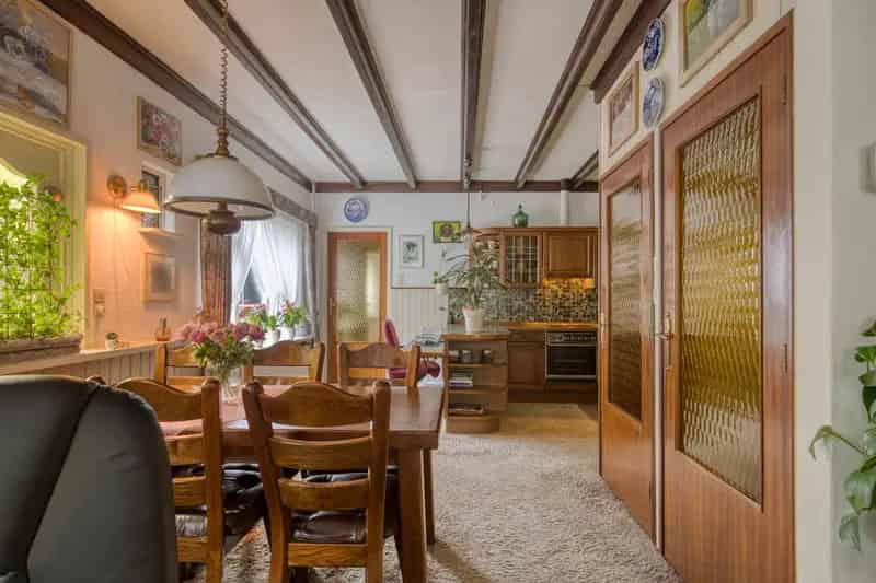 Unieke Tweekapper Soest Zuid 716m2 Bosrijke Omgeving