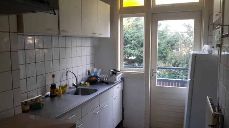Kamer Laakkwartier 18m2 nette huurder
