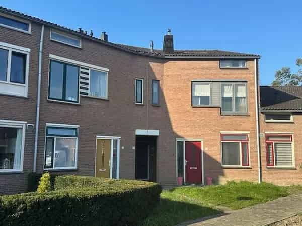 Ruim appartement 4 slaapkamers tuin 11 zonnepanelen