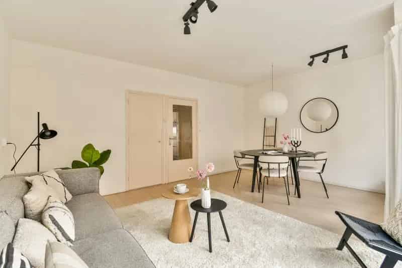 3-kamer appartement De Pijp eigen grond balkon berging