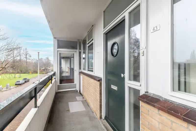 Zonnig 3 Kamer Appartement Randwijck Amstelveen