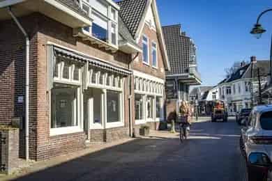 92 m2 Winkelruimte te Huur Laren Centrum