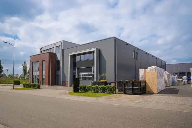 Bedrijfshal te Huur Dodewaard Moderne Kantoorruimte Showroom