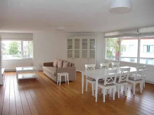 Portiekflat appartement te huur Ouderkerk aan de Amstel