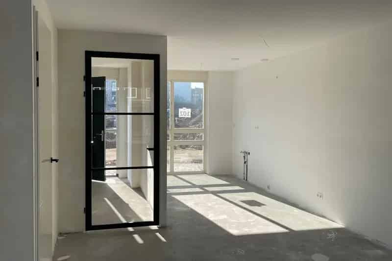 Nieuwbouw woning Spijkenisse Haven 138m2 3 lagen tuin parkeerplaats